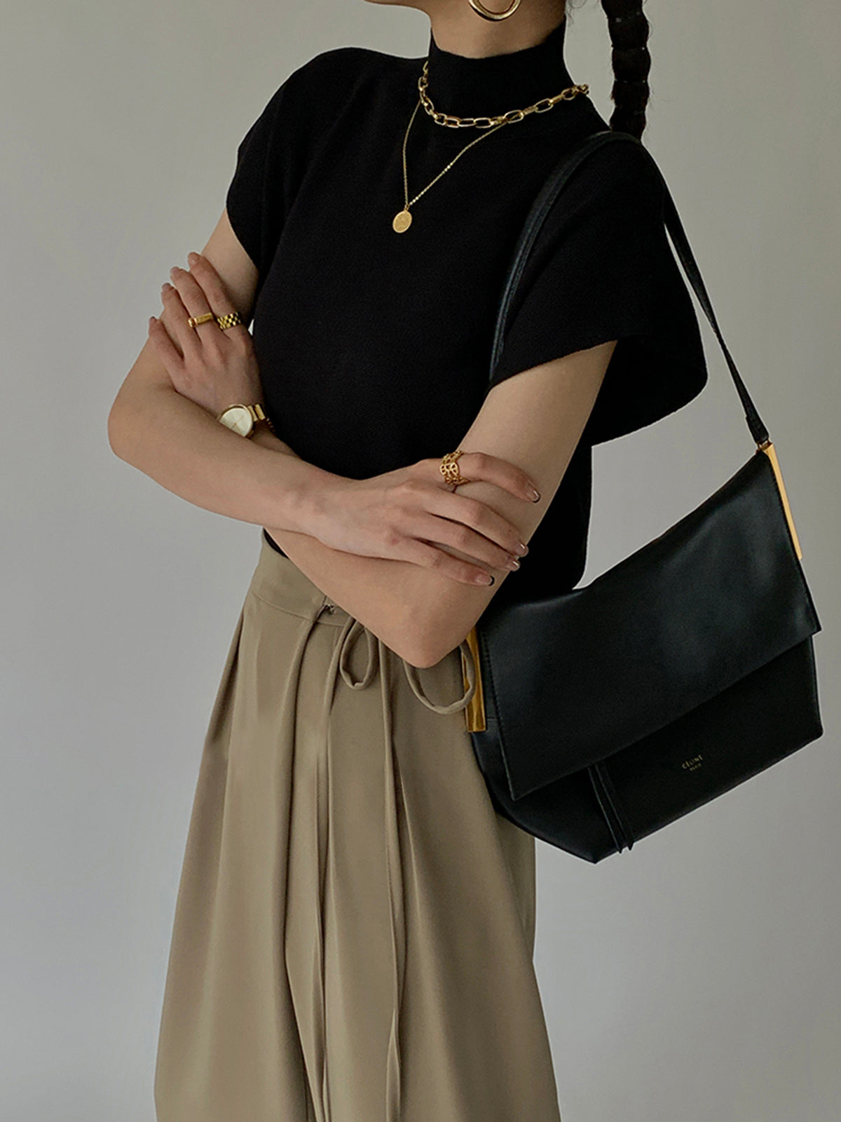 Chic Sleeveless Knit Turtleneck Top