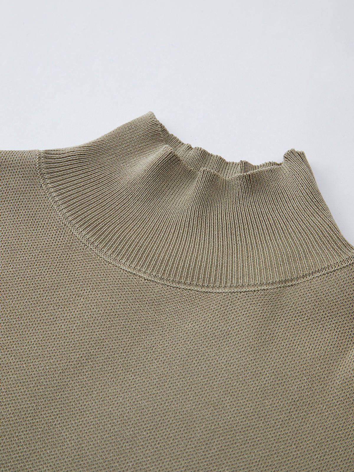 Chic Sleeveless Knit Turtleneck Top